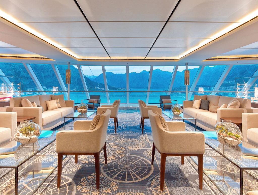 Explorers Lounge